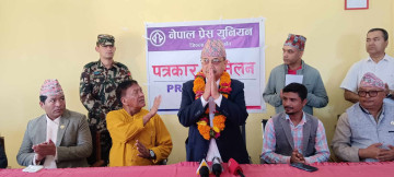 सुर्खेत विमानस्थल विस्तारमा अस्वाभाविक विवाद भयो: रक्षामन्त्री खड्का 